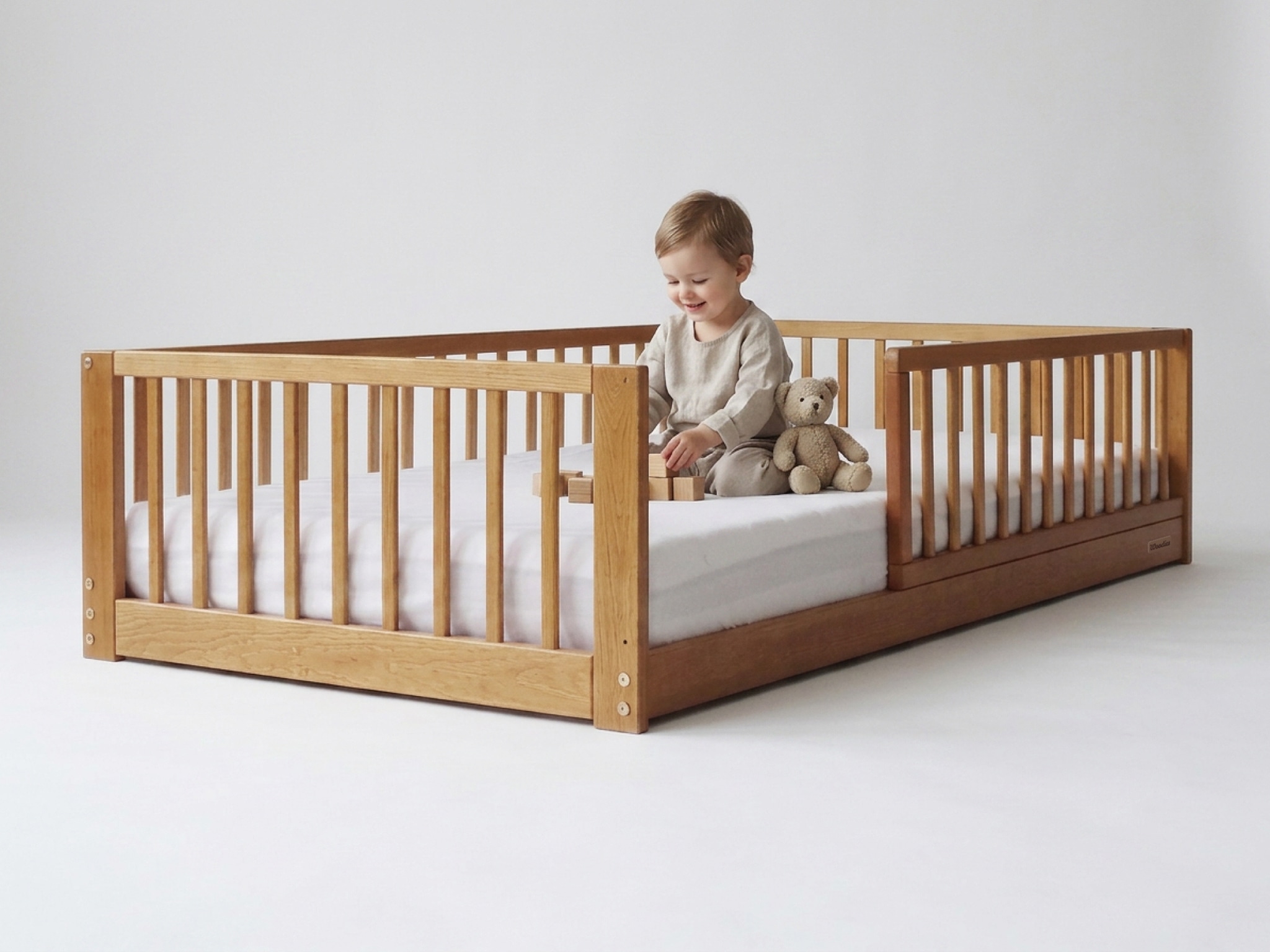 WO Detská drevená montessori posteľ Monty Bed 80x160 - orech